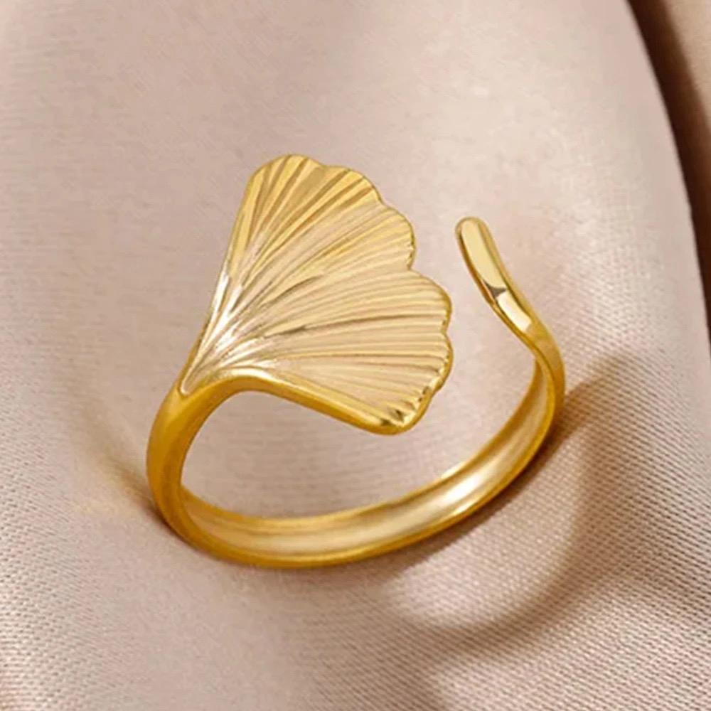 Ginkgo Leaf Ring