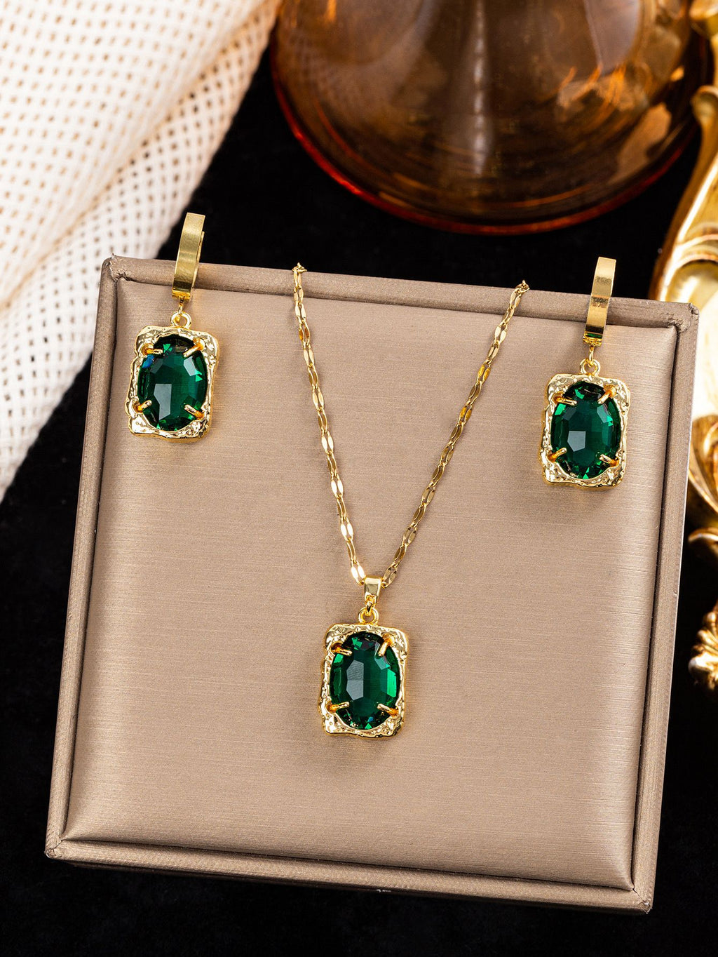 Emerald Royale Jewellery Set