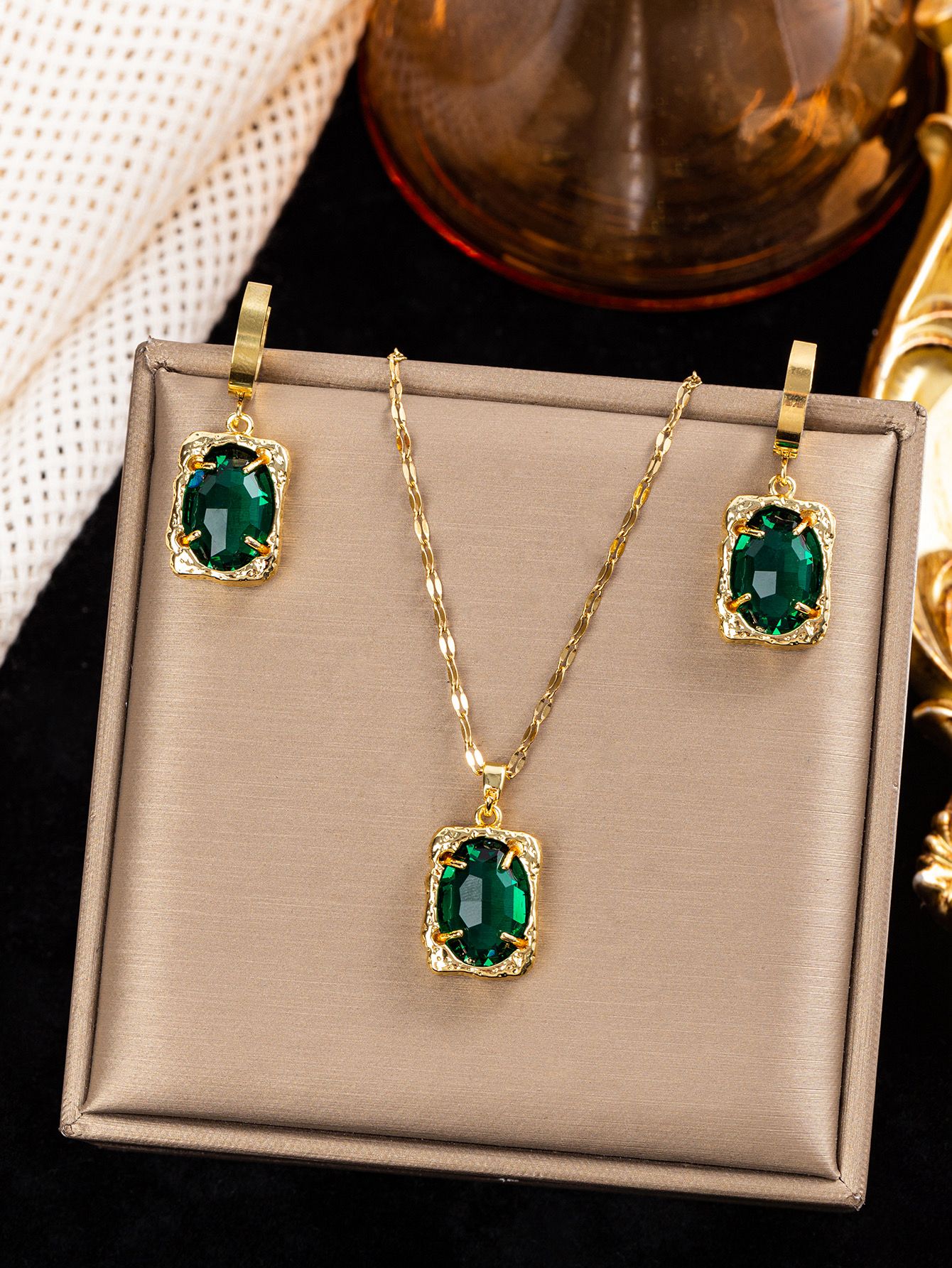Emerald Royale Jewellery Set