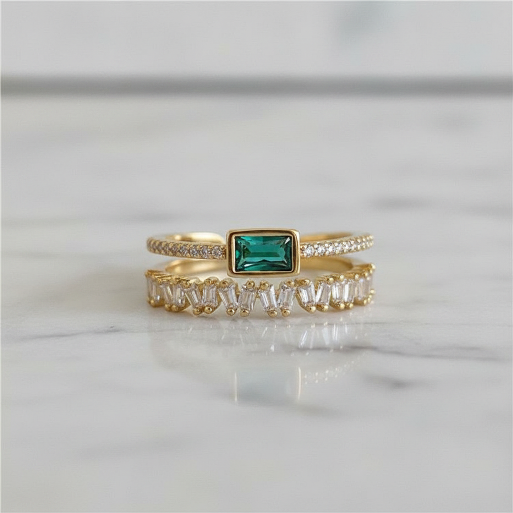 Emerald Crystal Double Band Ring - macro detail